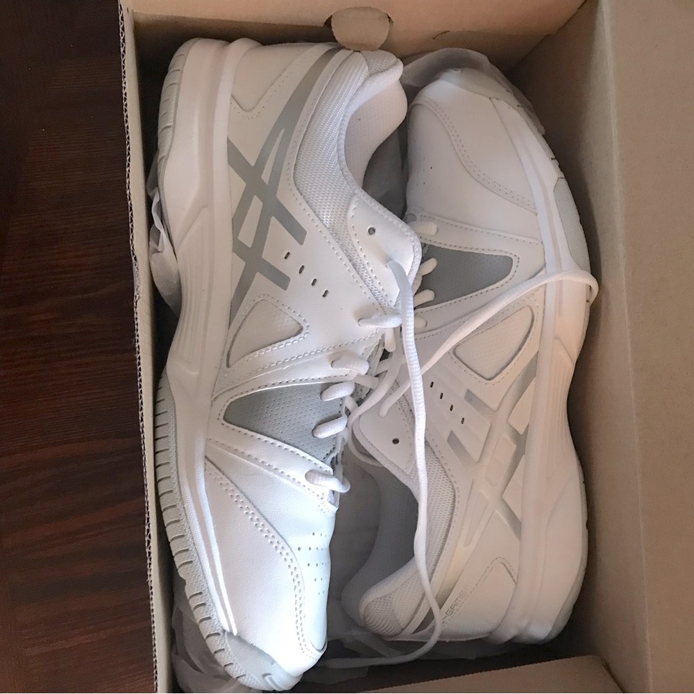 Asics Gel-Gamepoint Running Shoes, White & Silver, Women's Size 8.5 Athletic